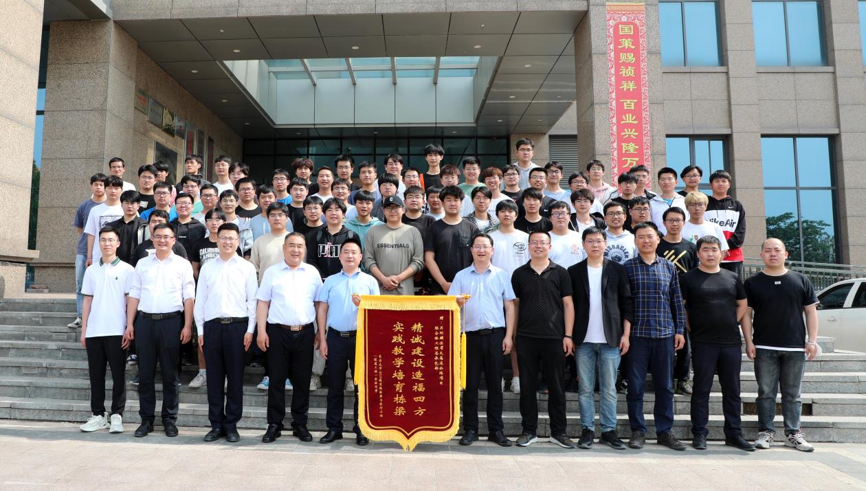 8cf2b52921bce921f95144db4effb9e